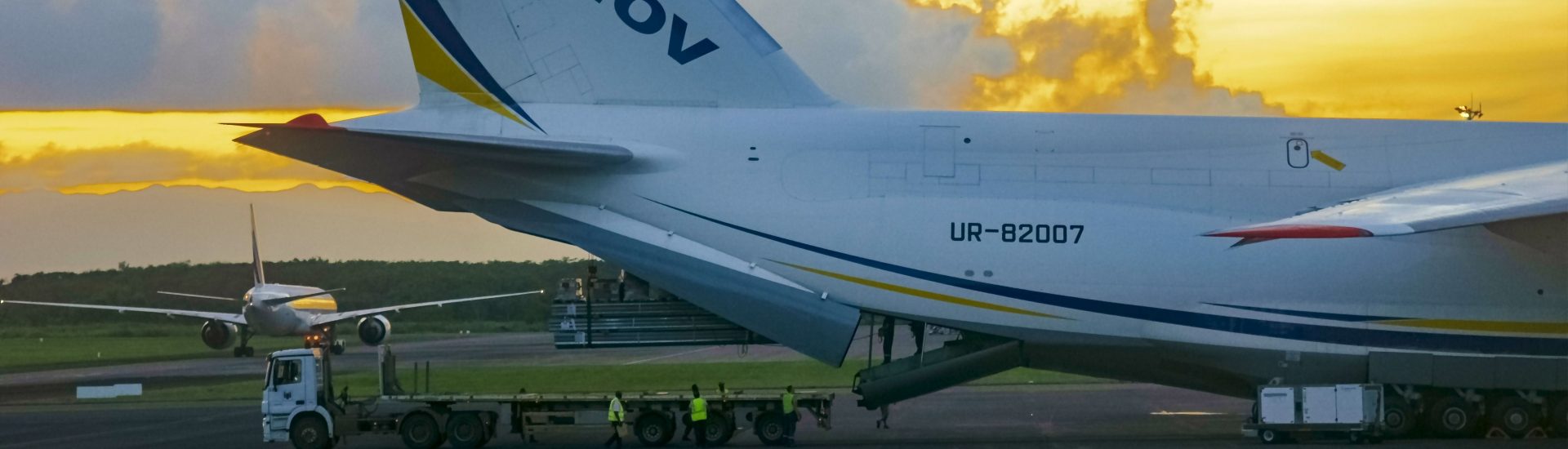 AN-124-100M-150 Antonov Airlines UR-82007