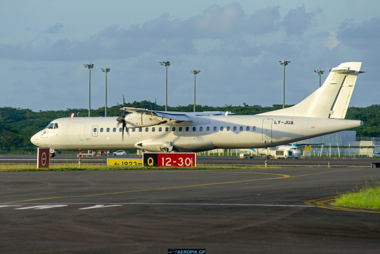 ATR-72-200 Air Caraïbes LY-JUA