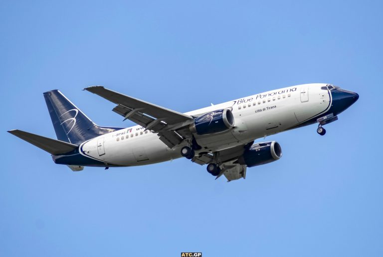 B737-300 Blue Panorama I-BPAG