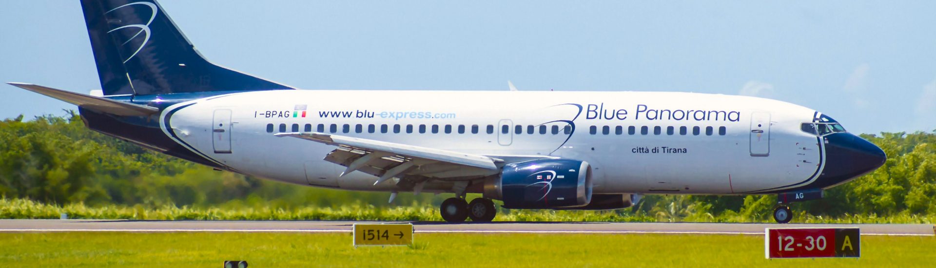 B737-300 Blue Panorama I-BPAG