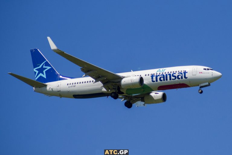 B737-800 Air Transat C-FTV