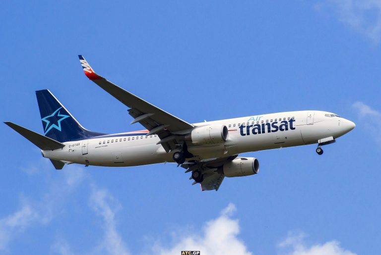 B737-800 Air Transat C-GTQX