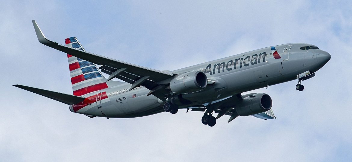 B737-800 American Airlines N352PS