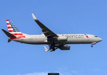 B737-800 American Airlines N897NN