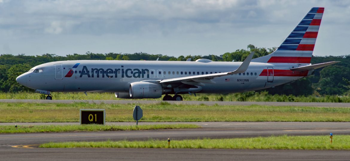 B737-800 American Airlines N903NN