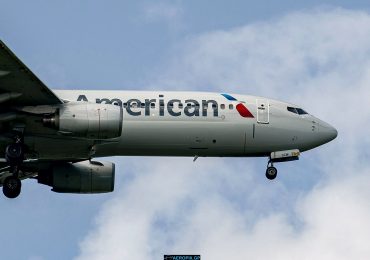 B737-800 American Airlines N965AN