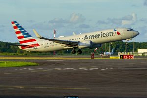 B737-800 American Airlines N989NN