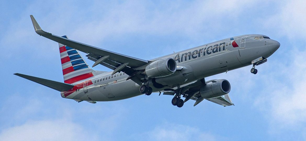 B737-800 American Airlines N996NN