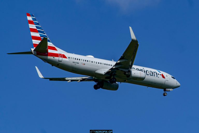 B737-800 American N867NN