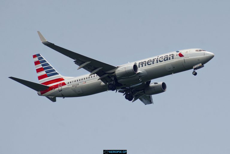 B737-800 American N908NN