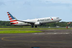 B737-800 American N942AN