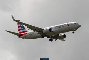 B737-800 American N944AN