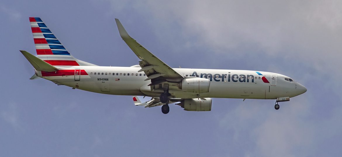 B737-800 American Airlines N949NN