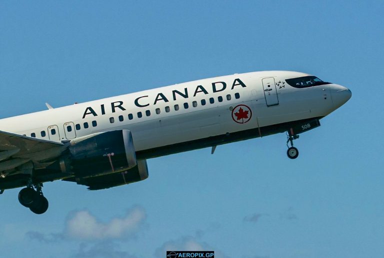B737-8 Air Canada C-FSIL