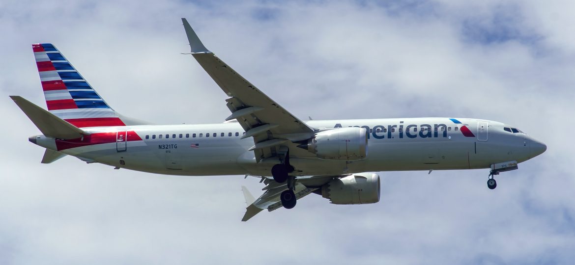 B737-8MAX American Airlines N321TG