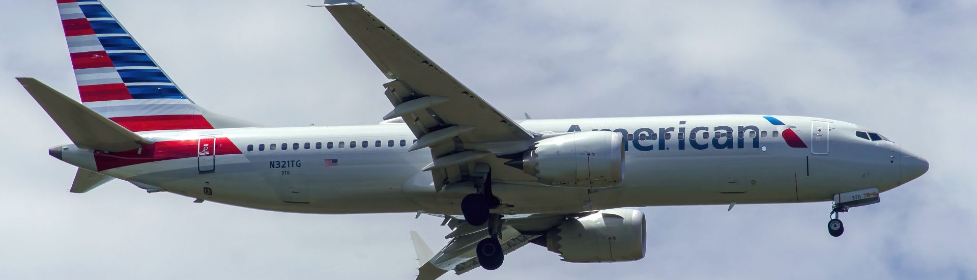 B737-8MAX American Airlines N321TG