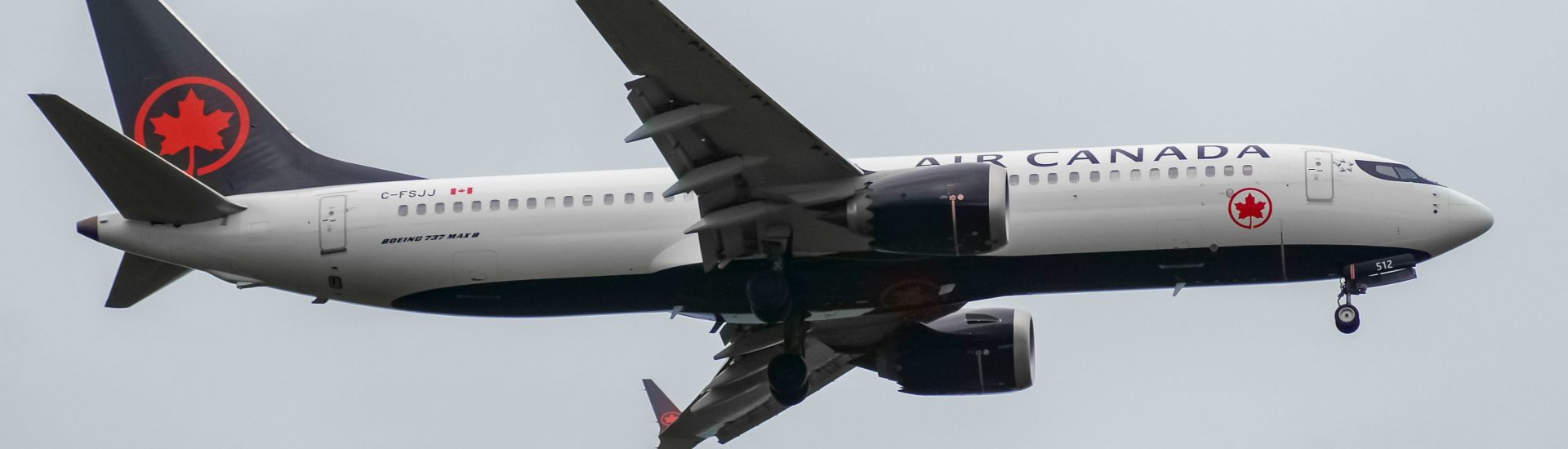 B737 MAX-8 Air Canada C-FSJJ