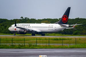 B737 Max-8 Air Canada C-FSKZ