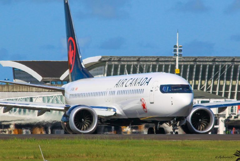 B737 Max-8 Air Canada C-FSNU