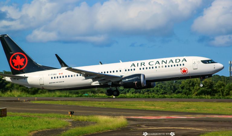 B737 Max-8 Air Canada C-FSNU