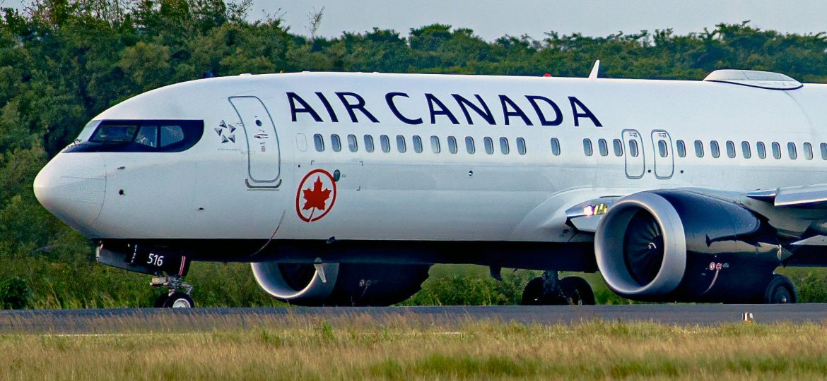 B737 MAX-8 Air Canada C-FSNU