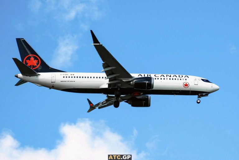 B737 Max-8 Air Canada C-FSOC