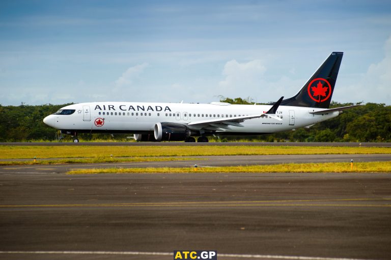 B737 Max-8 Air Canada C-FTJV