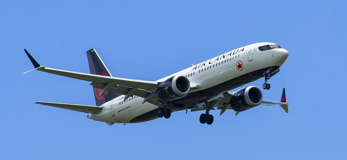 B737 MAX-8 Air Canada C-GMIU