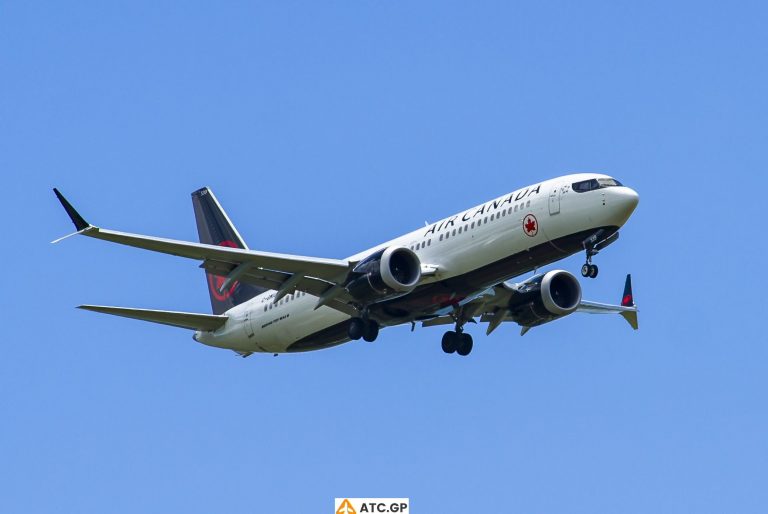 B737 Max-8 Air Canada C-GMIU