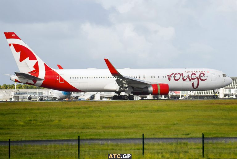 B767-300ER Air Canada Rouge C-FMWP