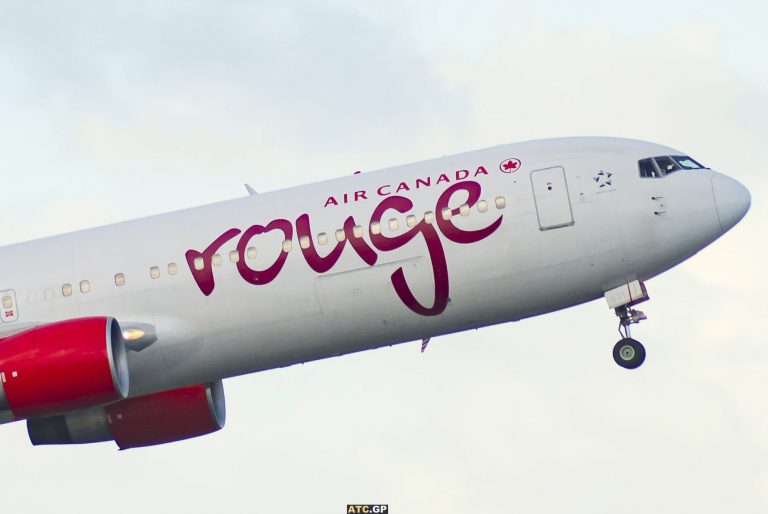 B767-300ER Air Canada Rouge C-FMWP