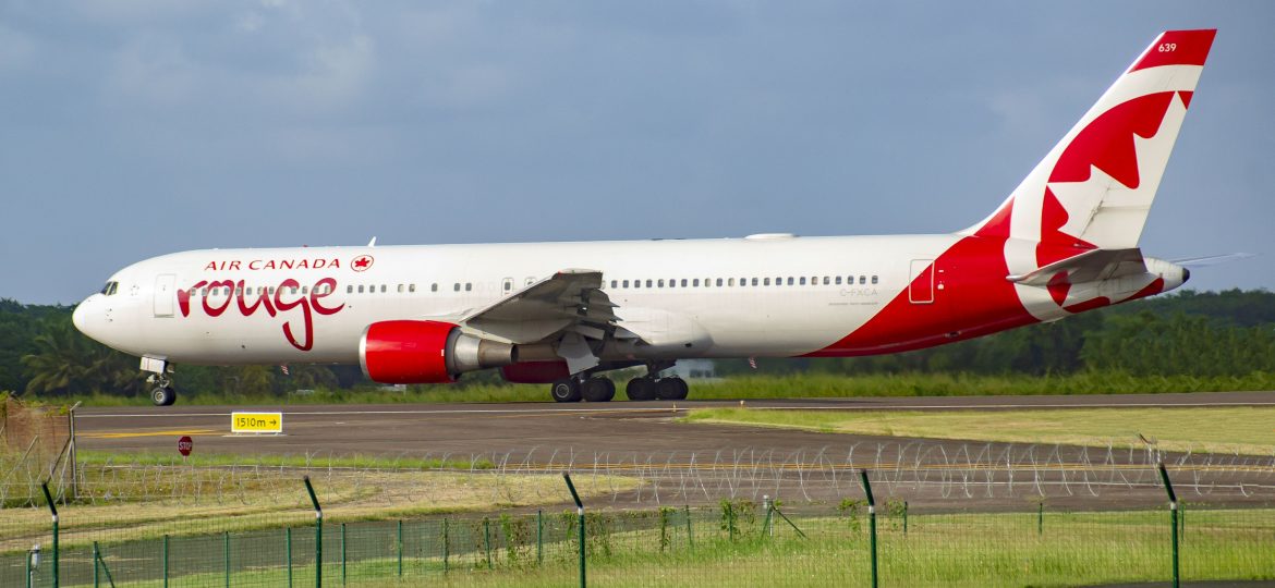 B767-300ER Air Canada Rouge C-FXCA