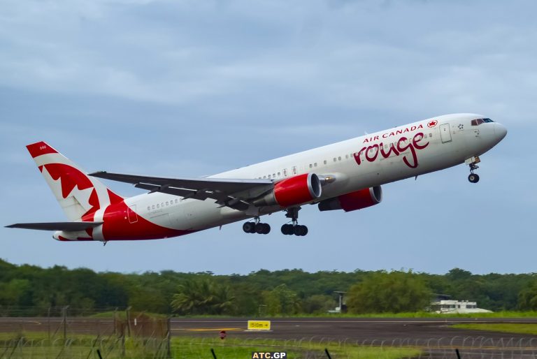 B767-300ER Air Canada Rouge C-GDUZ