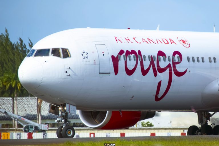 B767-300ER Air Canada Rouge C-GEOU