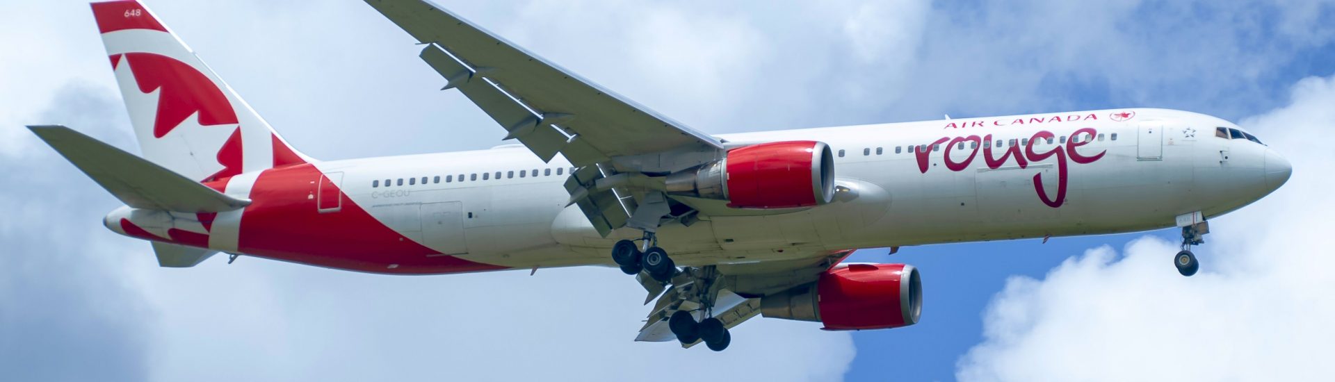 B767-300ER Air Canada Rouge C-GEOU