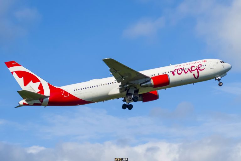 B767-300ER Air Canada Rouge C-GSCA