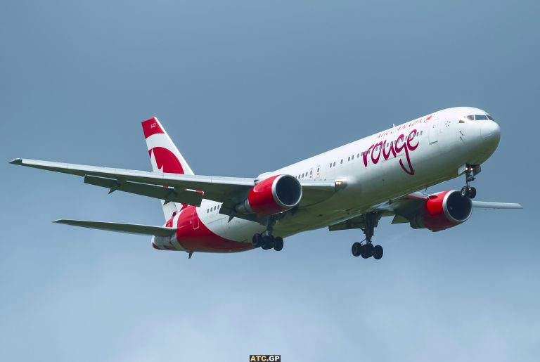 B767-300ER Air Canada Rouge C-GSCA