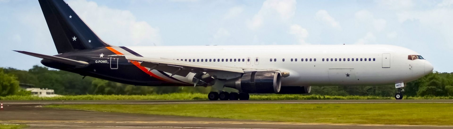 B767-300ER Titan Airways G-POWD