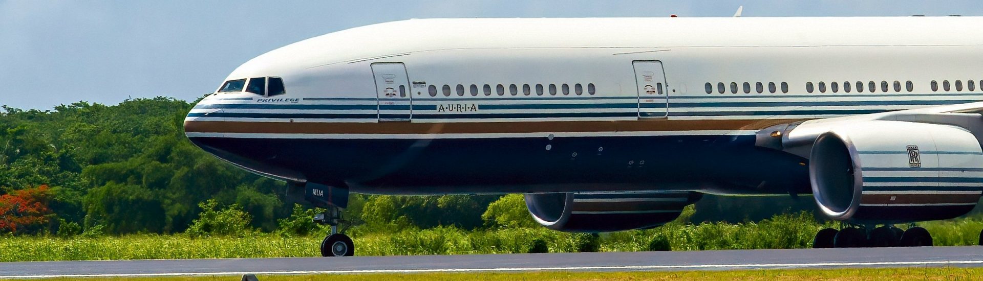 B777-200ER Privilege Style EC-MUA