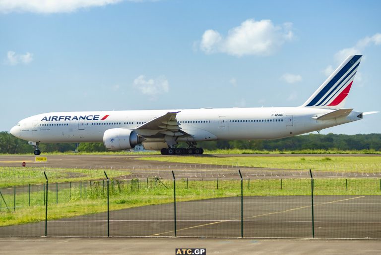 B777-300ER Air France F-GSQD