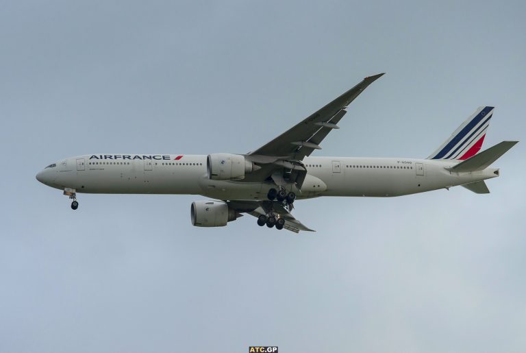 B777-300ER Air France F-GSQD