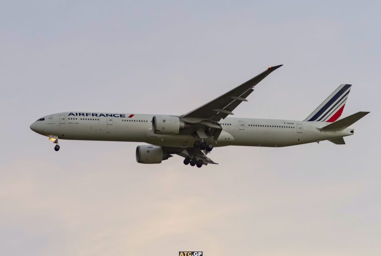 B777-300ER Air France F-GSQK