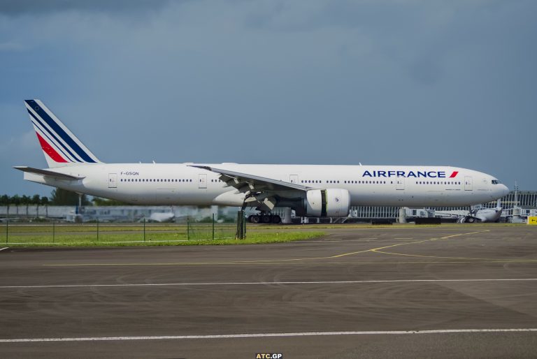 B777-300ER Air France F-GSQN