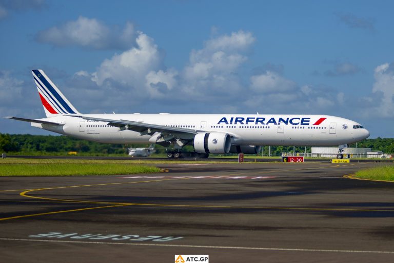 B777-300ER Air France F-GSQN