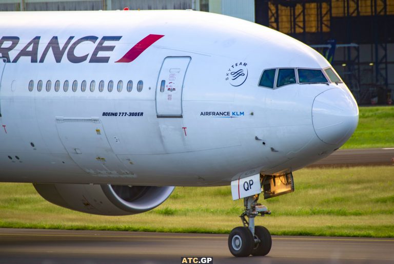 B777-300ER Air France F-GSQP