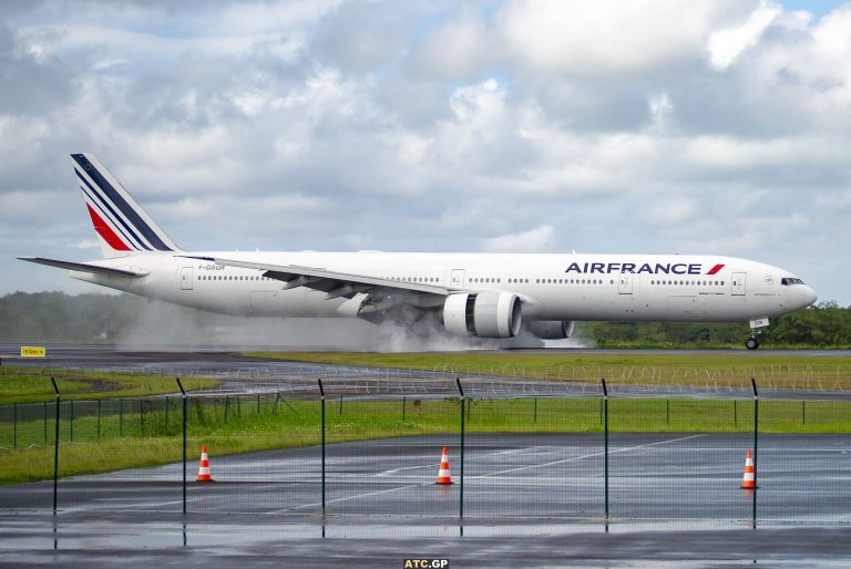 B777-300ER Air France F-GSQR