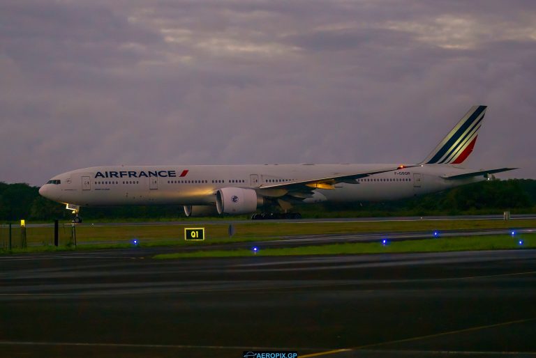 B777-300ER Air France F-GSQR