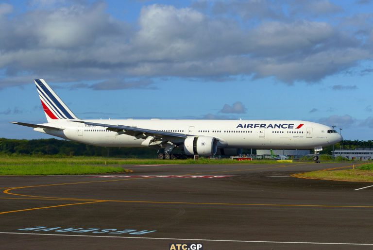 B777-300ER Air France F-GSQS