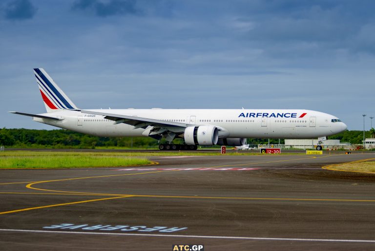 B777-300ER Air France F-GSQS