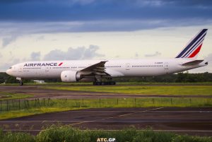 B777-300ER Air France F-GSQT